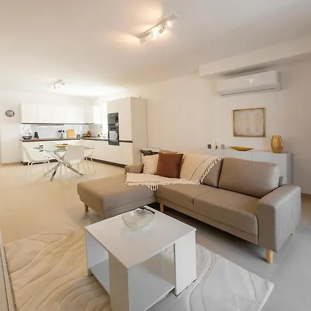 Lägenhet Tl7 - Modern 2-bedroom Haven *